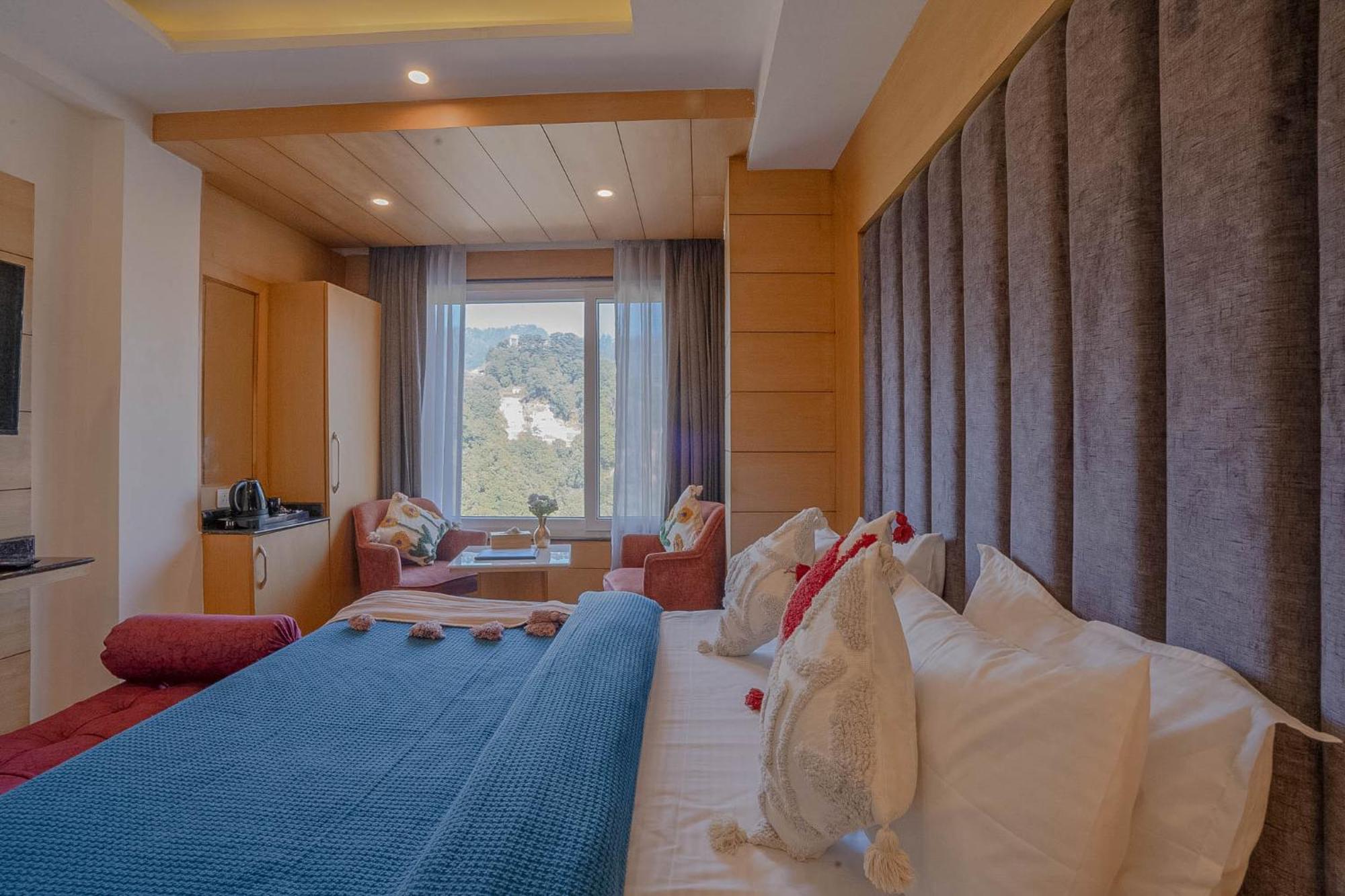 Super Hotel By Perfectstayz Mall Road 무소리에 객실 사진